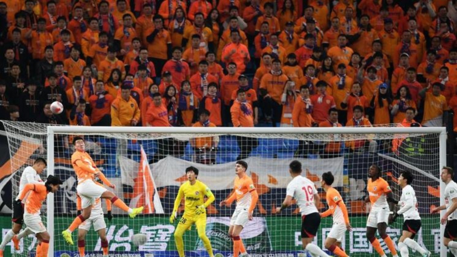 关于里程碑夜罗马单刀错失；中超赛前刷纪录；悬念犹存；年轻球员得到机会的信息