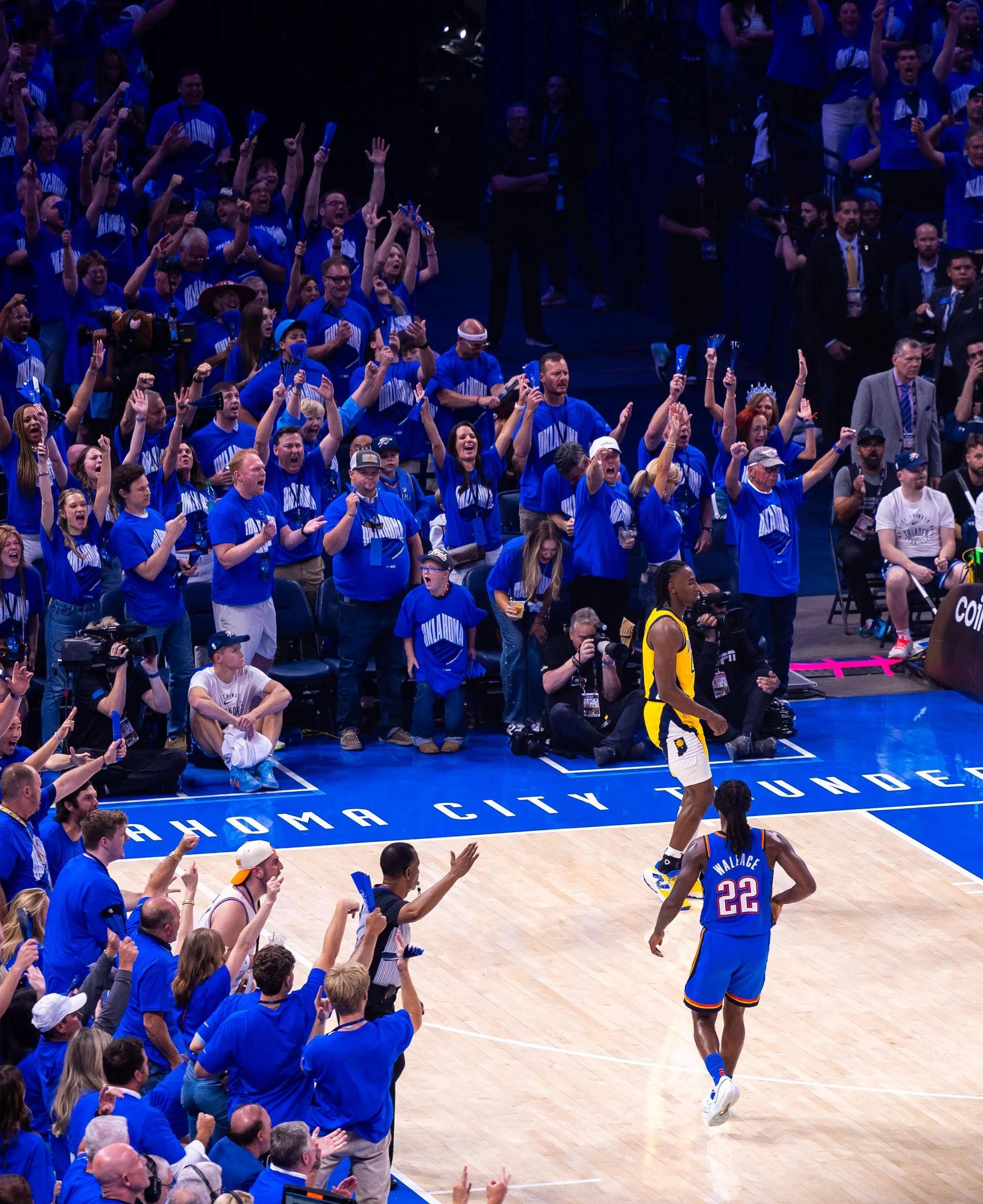 九游安卓下载-俄克拉荷马雷霆赛后防线松动，志在NBA季后赛名次提升，更衣室稳定，年轻球员得到机会的简单介绍-九游安卓下载