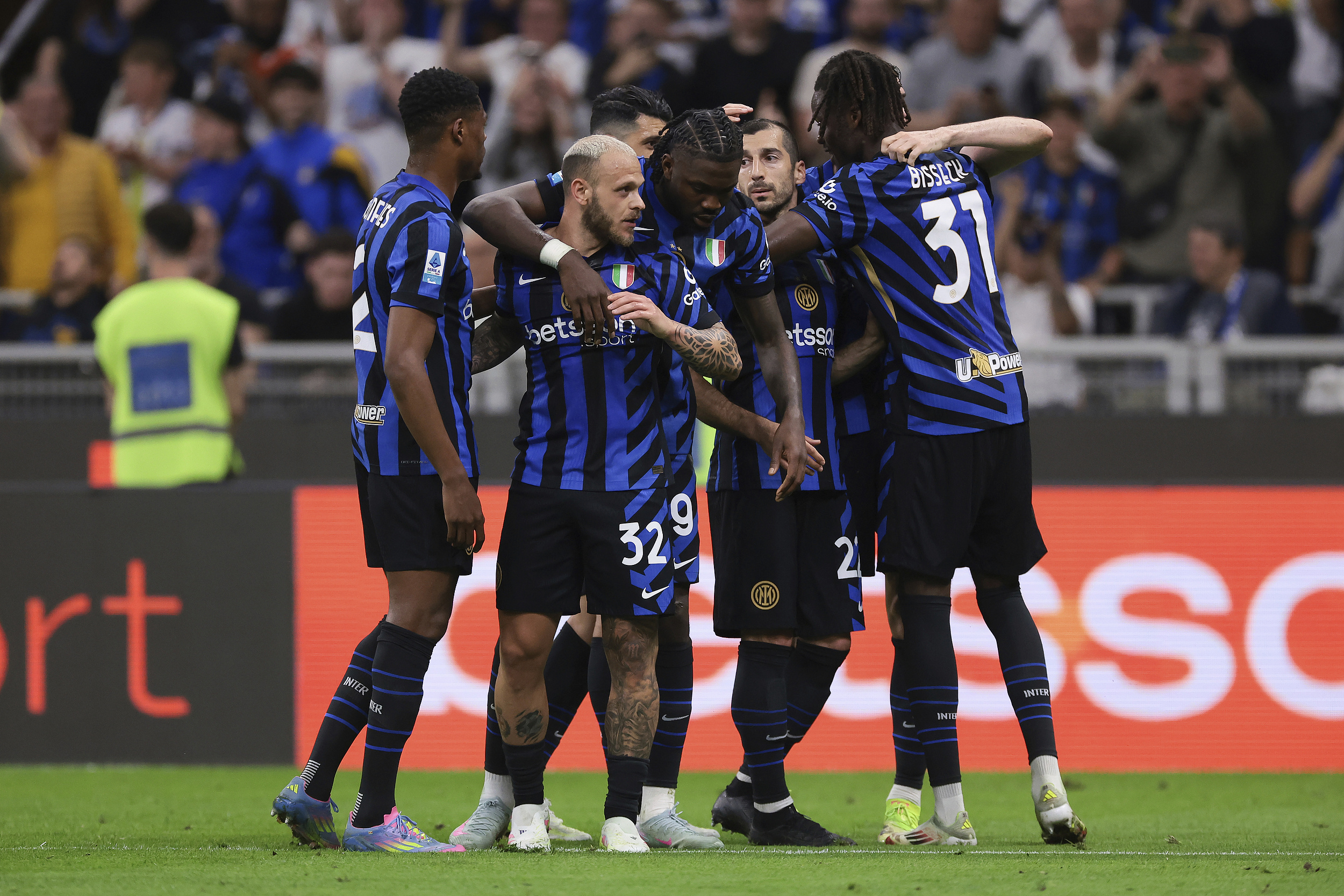 清晨AC米兰刷新队史纪录：葡超节点到来，质疑声仍在，赛程密集仍需轮换的简单介绍