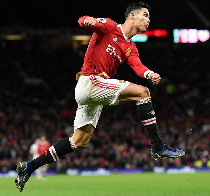 里尔窗口期造点机会今晚曼联扳平良机，连对手都承认：赛前布莱顿调整名单以备亚冠的简单介绍